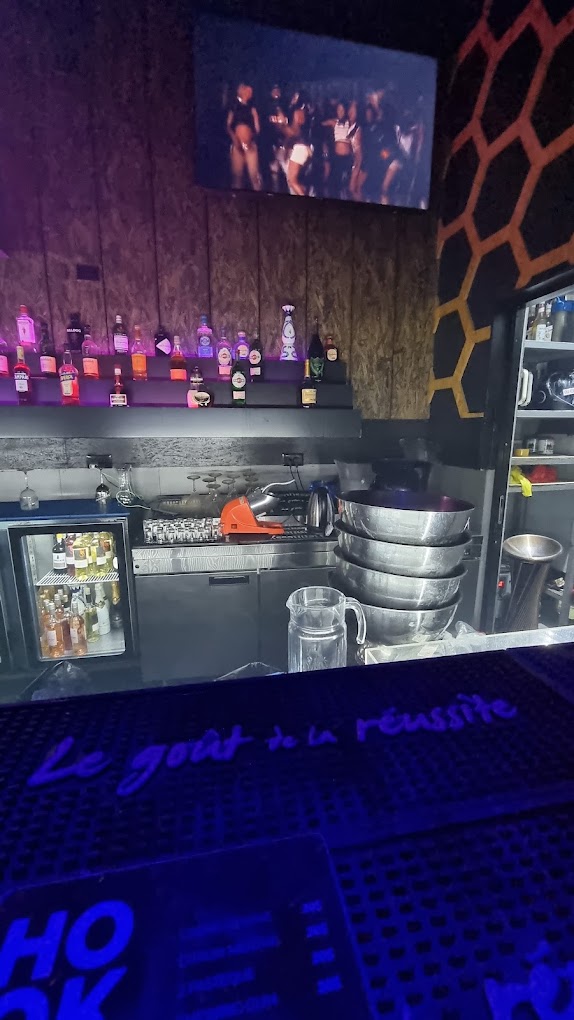 Coco Jambo Lounge & Lounge 2