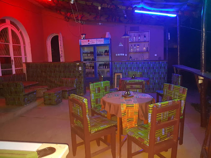 Karibu Café - Bar 1