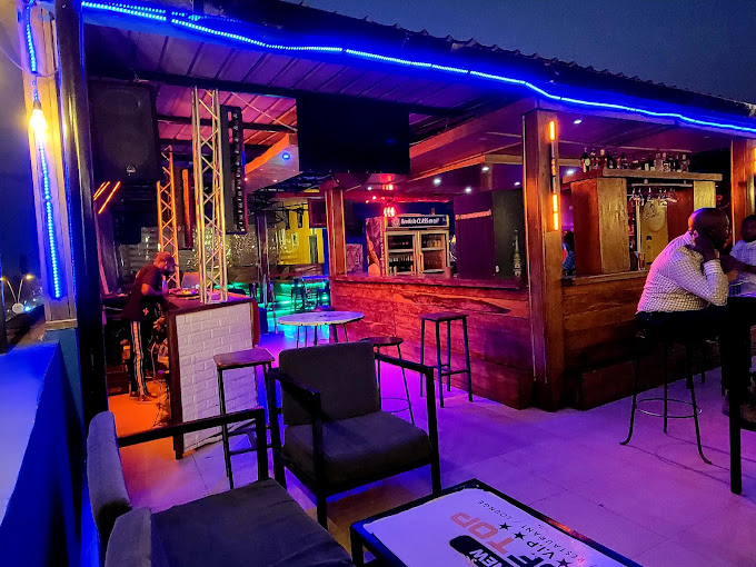 Le Rooftop 2