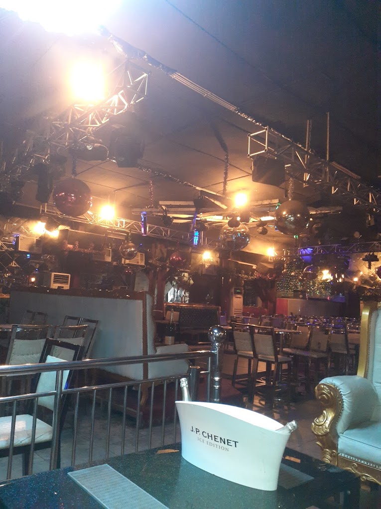 Lounge Bar CHEETAH 2 2