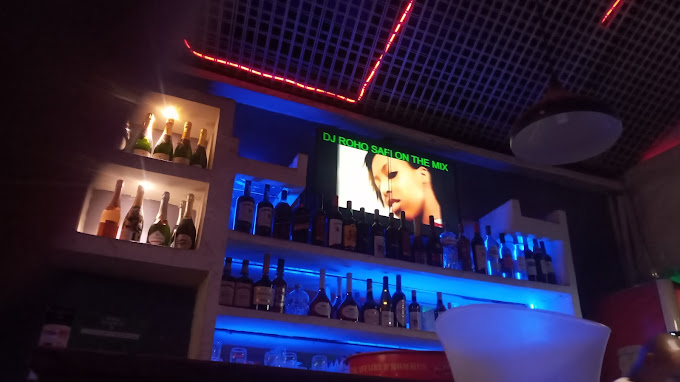 MÉTRO snack Bar 4