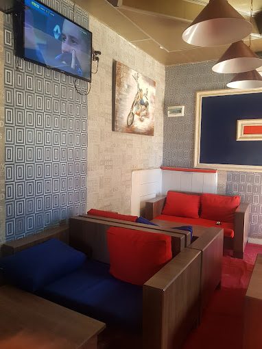 MK Restaurant 4