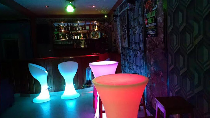 New Edition Lounge 2