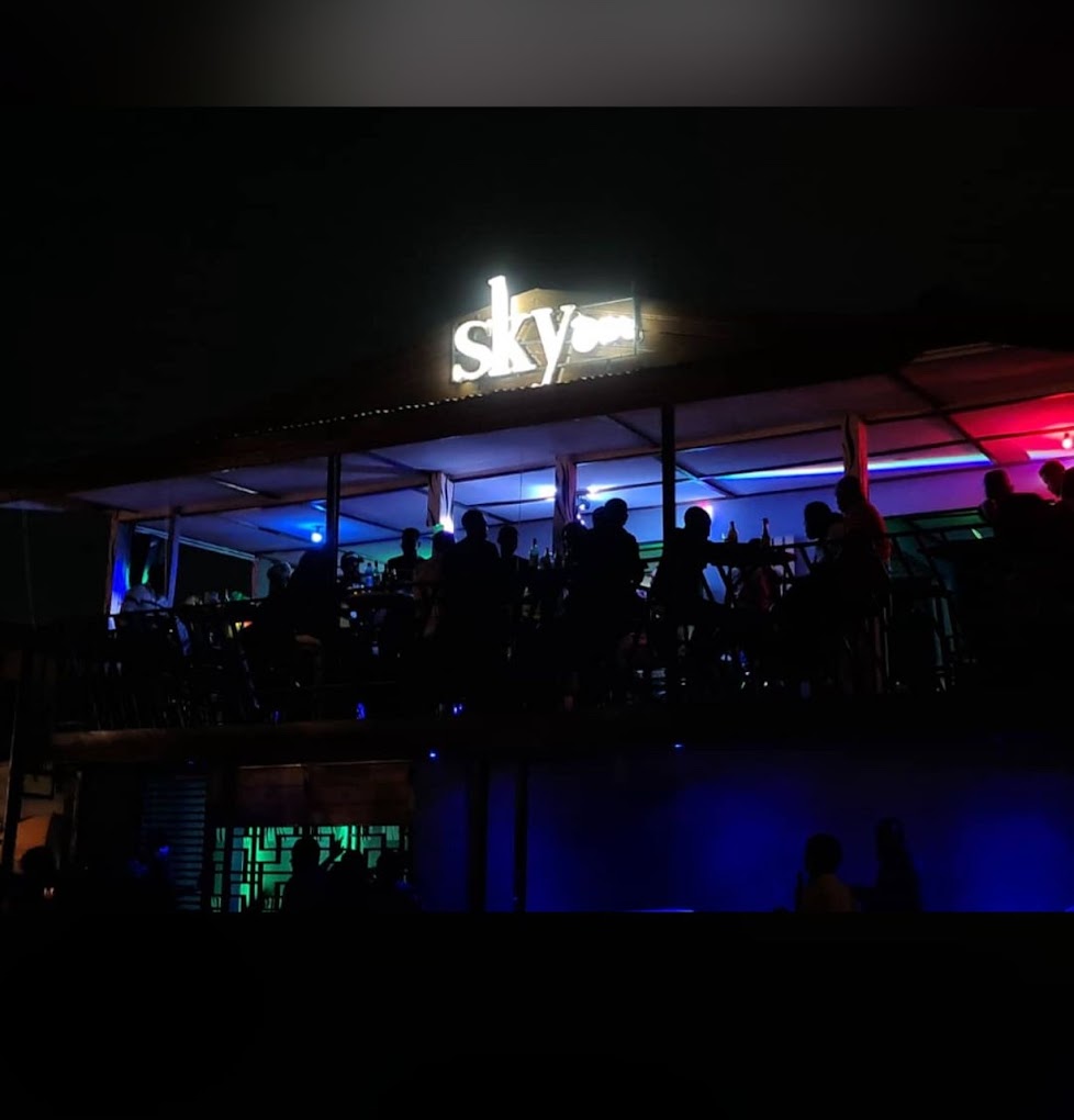 Skybar lounge & restaurant 3