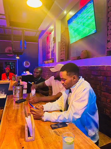 Steakhouse bar & grill 3